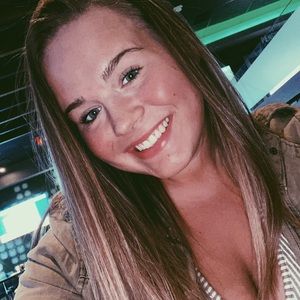 Meet your Posher, Alexis